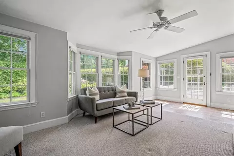 36 Laurel Ave, Wellesley, MA 02481 photo 5