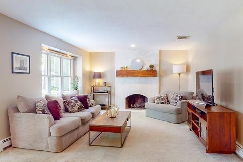 4 Maddy Ln, Acton, MA 01720 photo 9