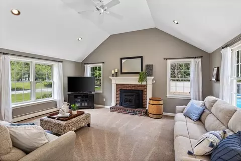 24 Devincent Dr, Stow, MA 01775 photo 10
