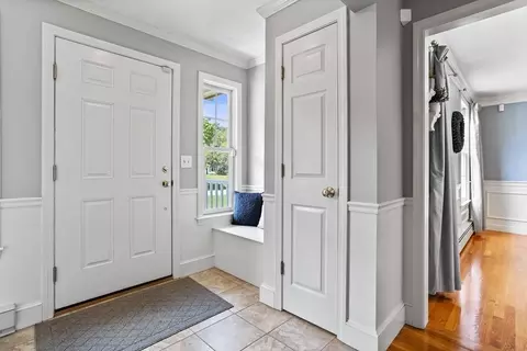 24 Devincent Dr, Stow, MA 01775 photo 3