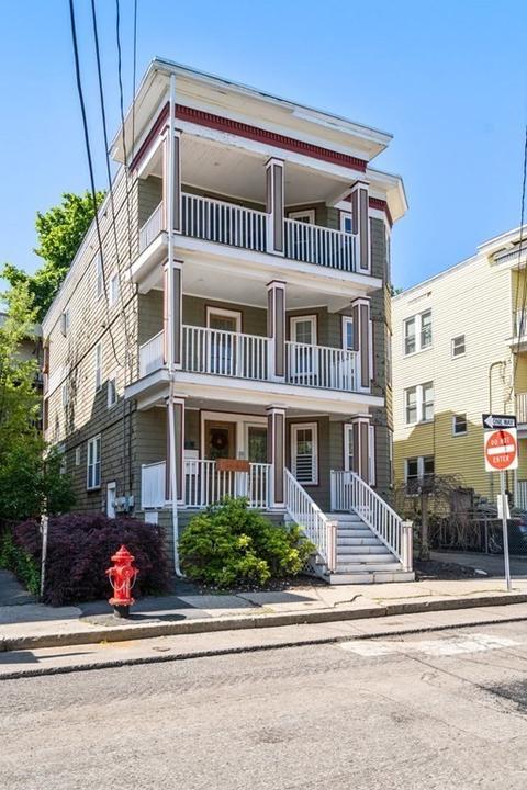 19 Lewis St #2, Somerville, MA 02143