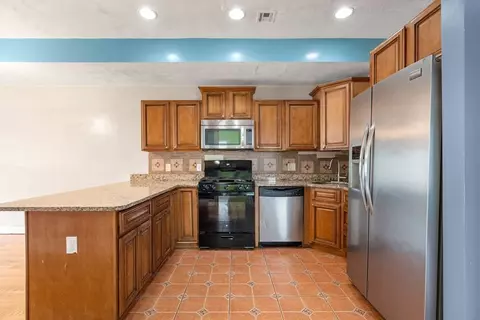 176 Magnolia St #B, Boston, MA 02125