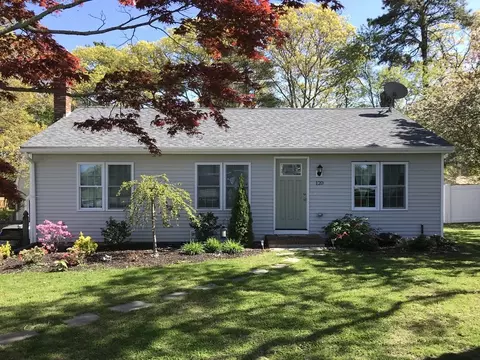 120 Puritan Rd, Bourne, MA 02532