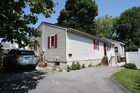 24 Leo St, Fall River, MA 02723 photo 33