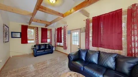 24 Leo St, Fall River, MA 02723 photo 4