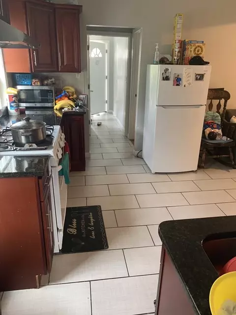 14 Shawmut Ter, Malden, MA 02148