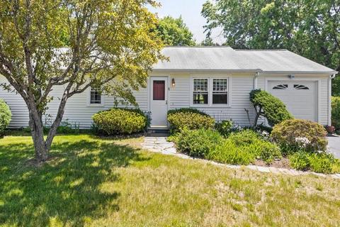 11 Rickey Dr, Maynard, MA 01754 photo 2