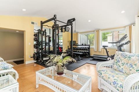 12 Rolling Dr, Framingham, MA 01701 photo 9