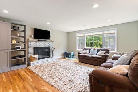 12 Rolling Dr, Framingham, MA 01701 photo 11