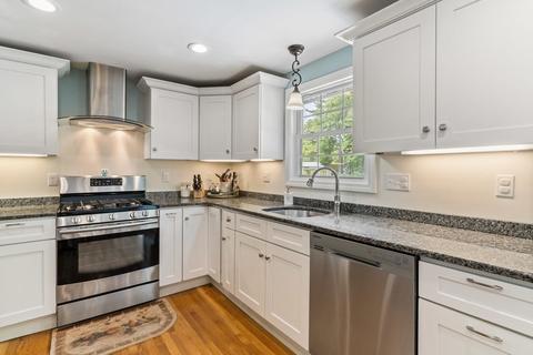 12 Rolling Dr, Framingham, MA 01701 photo 16
