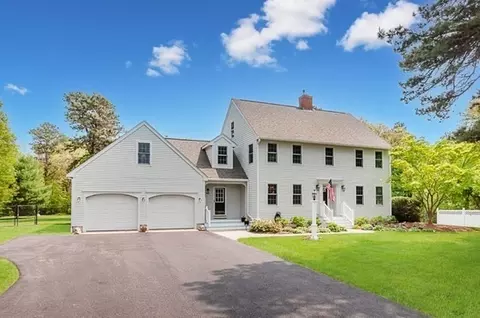 42 Bullivant Farm Rd, Marion, MA 02738