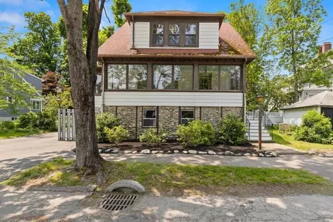5 Centre Ln, Milton, MA 02186 photo 2