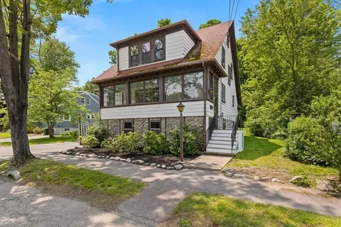 5 Centre Ln, Milton, MA 02186 photo 1
