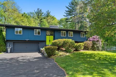 3 Pioneer Cir, Andover, MA 01810