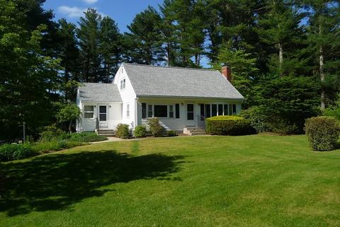 697 Norton Ave, Taunton, MA 02780