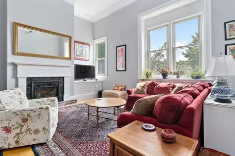 44 High St #8, Boston, MA 02129