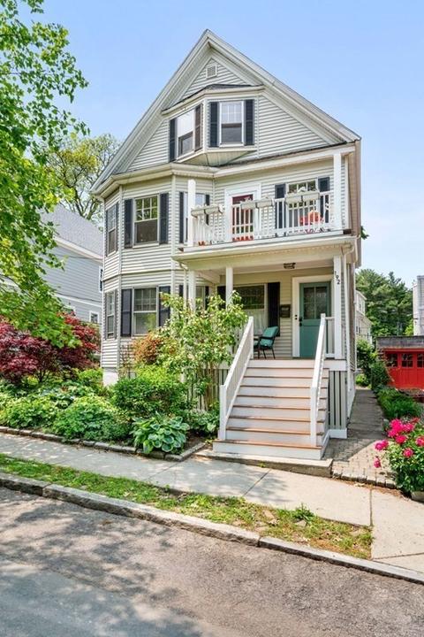 192 Larch Rd #2, Cambridge, MA 02138