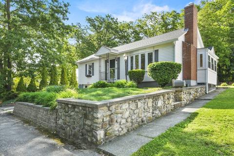 38 Nelson St, Webster, MA 01570 photo 2
