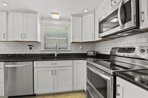 38 Nelson St, Webster, MA 01570 photo 5