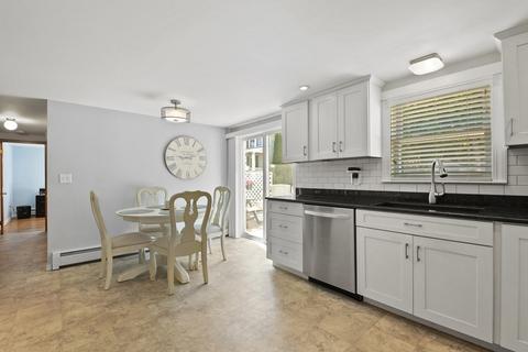 38 Nelson St, Webster, MA 01570 photo 7