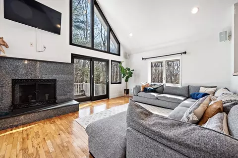 51 Pierce Rd, Sutton, MA 01590 photo 6