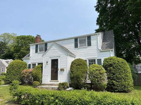 15 Beverly Hills Ave, Beverly, MA 01915