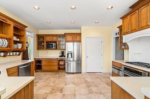 23 Forest St, Dunstable, MA 01827 photo 3