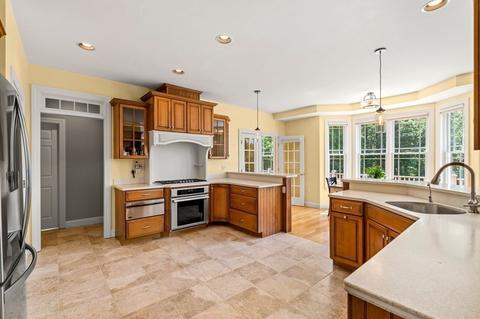 23 Forest St, Dunstable, MA 01827 photo 5