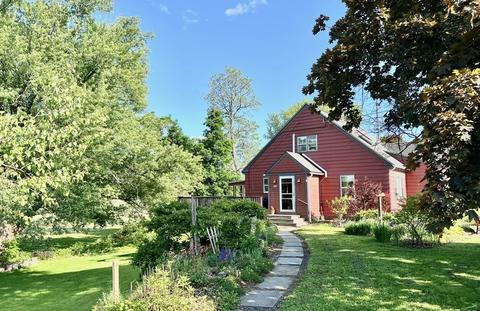 186 River Rd, Whately, MA 01373
