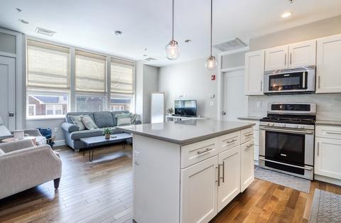 1 St Clare Rd #8, Medford, MA 02155