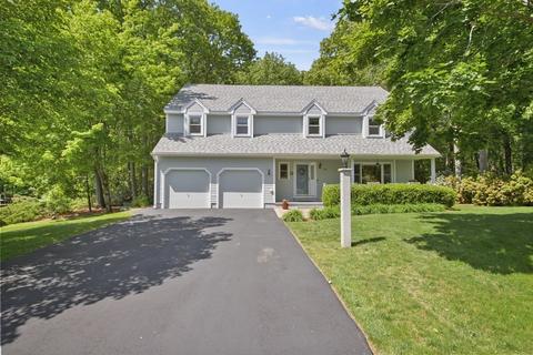 32 Slack Brook Rd, Leominster, MA 01453