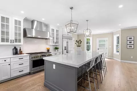 258 Main St, Lynnfield, MA 01940 photo 5