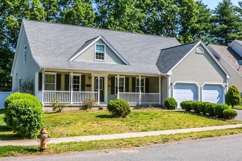 92 Barrington Dr, Springfield, MA 01129