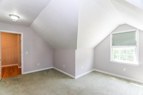 92 Barrington Dr, Springfield, MA 01129 photo 32