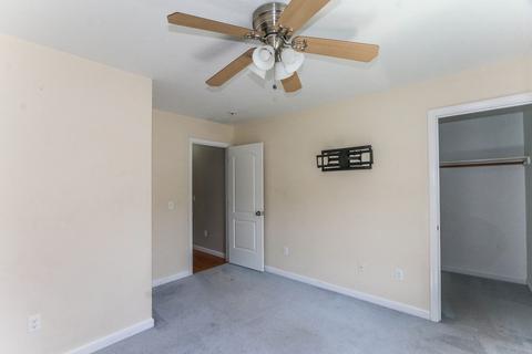 92 Barrington Dr, Springfield, MA 01129 photo 33