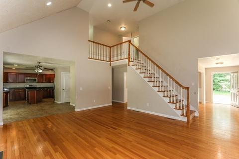 92 Barrington Dr, Springfield, MA 01129 photo 5