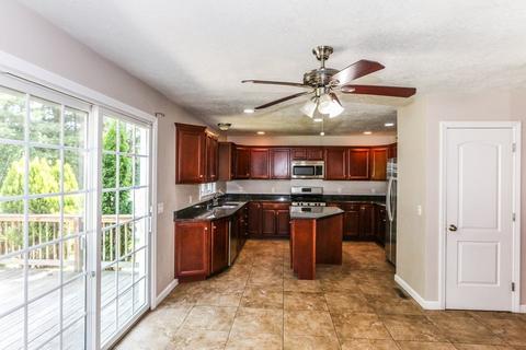 92 Barrington Dr, Springfield, MA 01129 photo 12