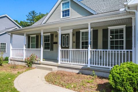 92 Barrington Dr, Springfield, MA 01129 photo 3