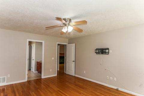 92 Barrington Dr, Springfield, MA 01129 photo 21