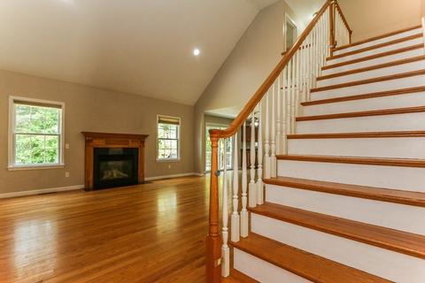 92 Barrington Dr, Springfield, MA 01129 photo 26