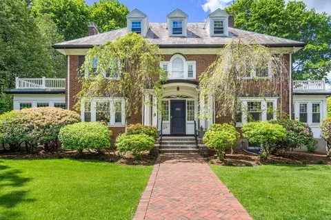 164 Ward St, Newton, MA 02459