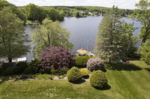 7 Sunrise Dr, Sutton, MA 01590 photo 2