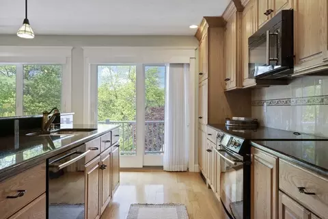 7 Sunrise Dr, Sutton, MA 01590 photo 10