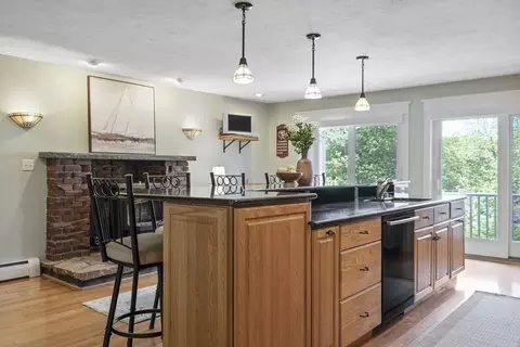 7 Sunrise Dr, Sutton, MA 01590 photo 9