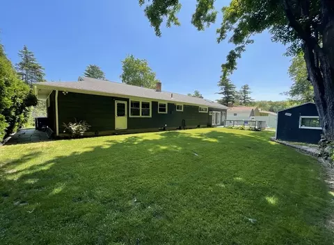 112 Ellendale Cir, Springfield, MA 01128 photo 4