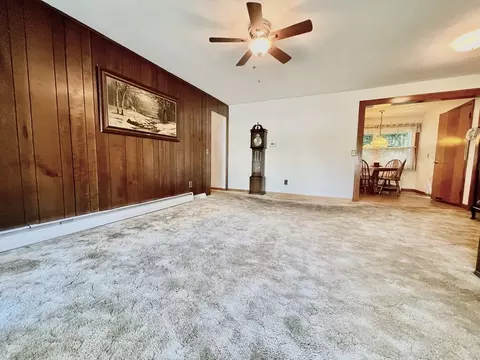 112 Ellendale Cir, Springfield, MA 01128 photo 11