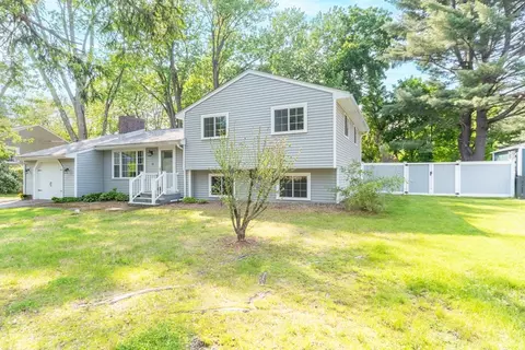 51 Old Marlboro Rd, Maynard, MA 01754 photo 3