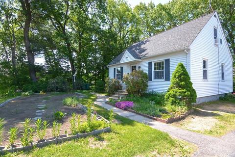 8 George St, Fitchburg, MA 01420