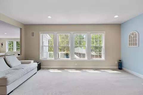 25 Robin Hill Rd, Danvers, MA 01923 photo 7