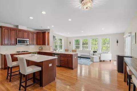 25 Robin Hill Rd, Danvers, MA 01923 photo 6